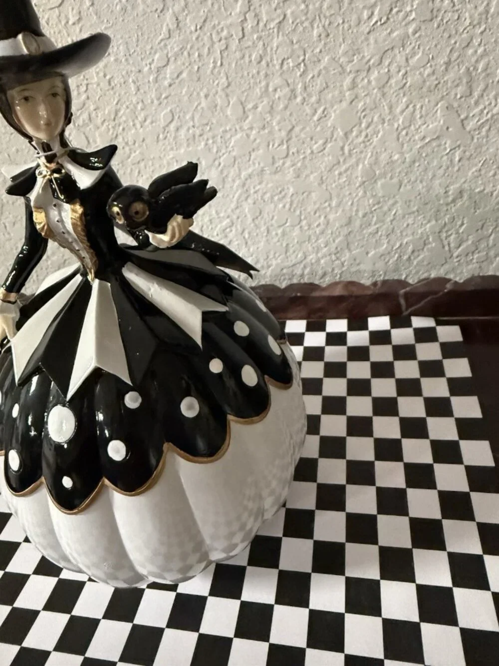 TikTok Bella Lux Halloween Witch Figurine Pumpkin Owl Black Polka Dot 10